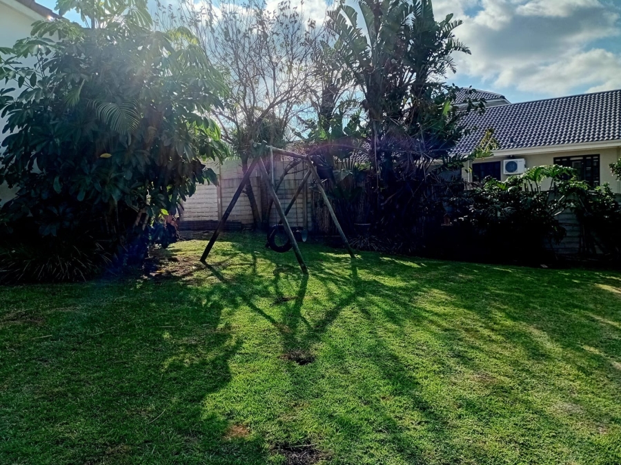 To Let 3 Bedroom Property for Rent in Beacon Bay North Eastern Cape